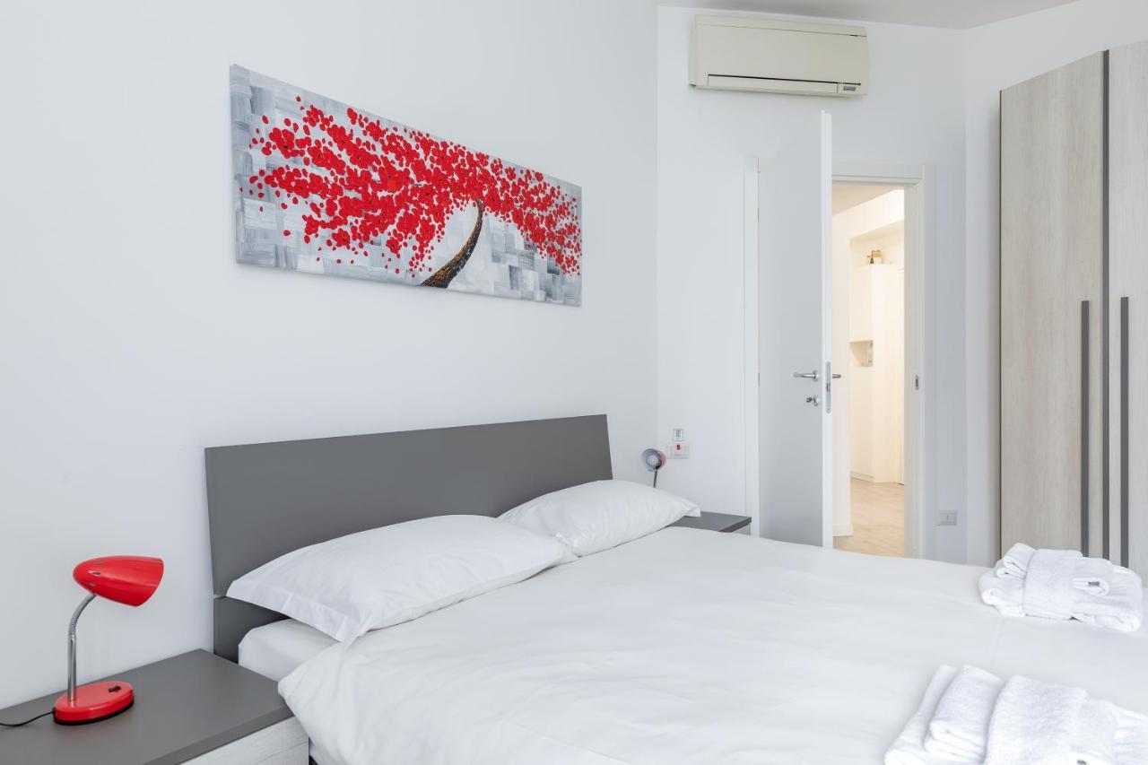 מילאנו Piazza De Angeli M1 Comfortable Flat With Balcony מראה חיצוני תמונה