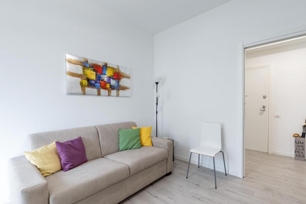 מילאנו Piazza De Angeli M1 Comfortable Flat With Balcony מראה חיצוני תמונה