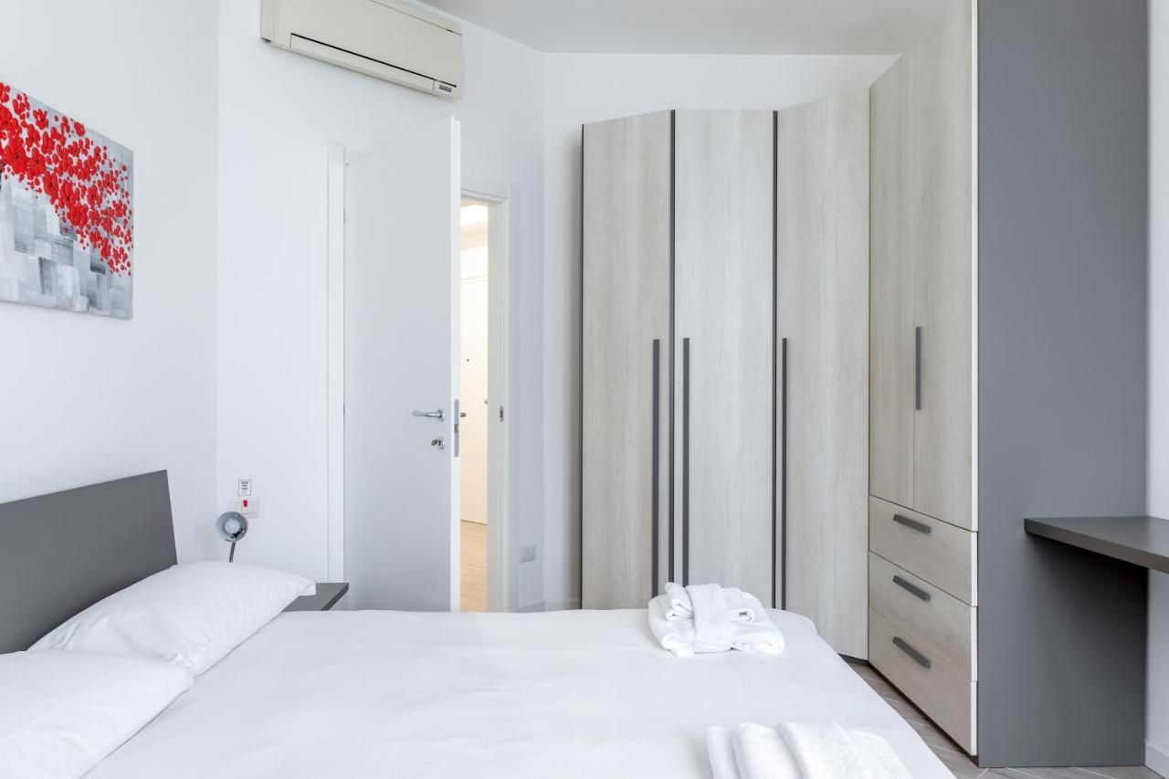 מילאנו Piazza De Angeli M1 Comfortable Flat With Balcony מראה חיצוני תמונה