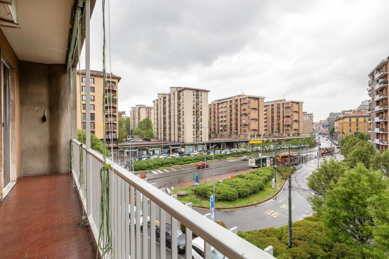 מילאנו Piazza De Angeli M1 Comfortable Flat With Balcony מראה חיצוני תמונה